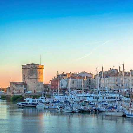 Maison Centre Ville Avec Jardin , Terrasse, Et Garage Velos La Rochelle  Kültér fotó