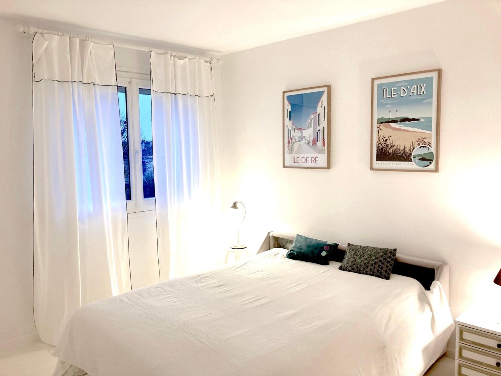Maison Centre Ville Avec Jardin , Terrasse, Et Garage Velos La Rochelle  Kültér fotó